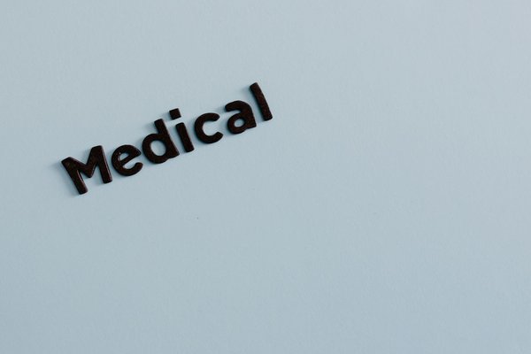 Audioprothésiste à villeneuve-le-roi : vos solutions auditives